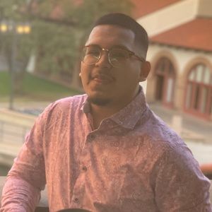 Meet your Posher, Manuel